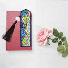 Load image into Gallery viewer, DIY Diamond Painting | Stem and leaf Bookmark
