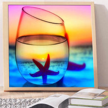 Load image into Gallery viewer, Full Diamond Painting kit | The reflection of the starfish in the glass