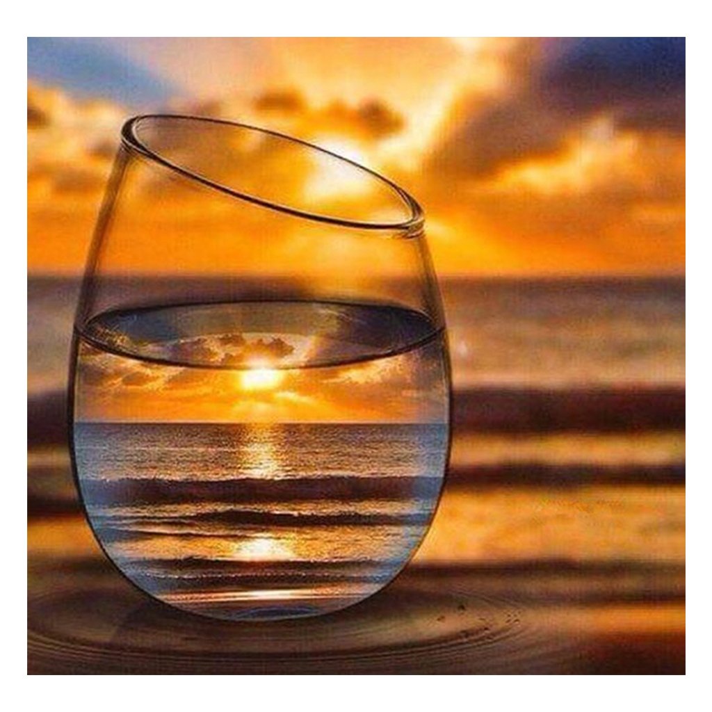Full Diamond Painting kit | The reflection of the sunrise in the glass