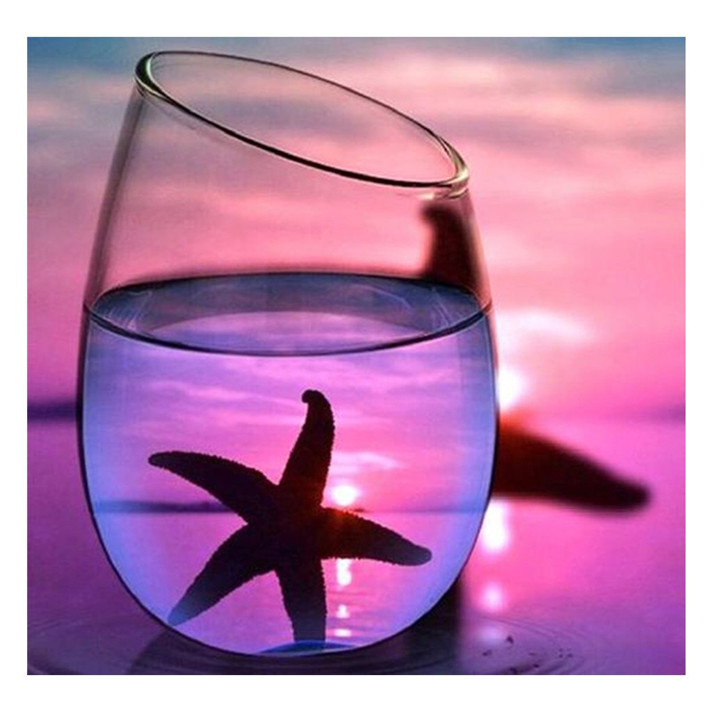 Full Diamond Painting kit | The reflection of the starfish in the glass