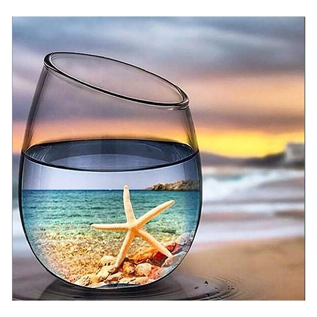 Full Diamond Painting kit | The reflection of the starfish in the glass